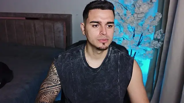 Axel Big cock online show from 25, 7, 2026