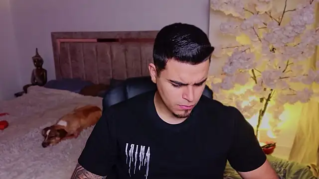 Axel Big cock online show from 14, 7, 2026