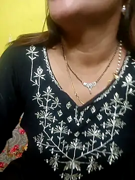 Snapshot of Sexyranibhabhi chatting on 16, 6, 2026 Sexyranibhabhi online show from 16, 6, 2026