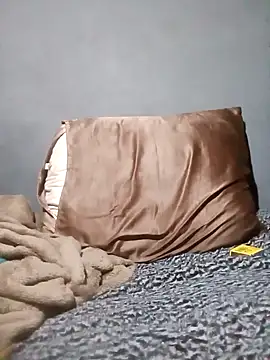 Sexy-guythickdick online show from 5, 1, 2025