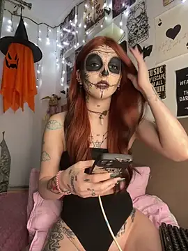 MoonAgnes online show from 5, 5, 2026