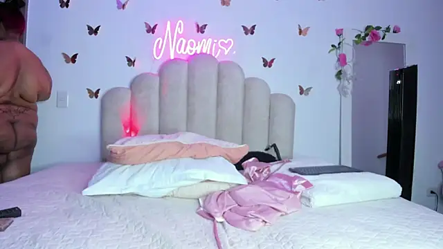 NaomiAsha online show from 10, 11, 2025