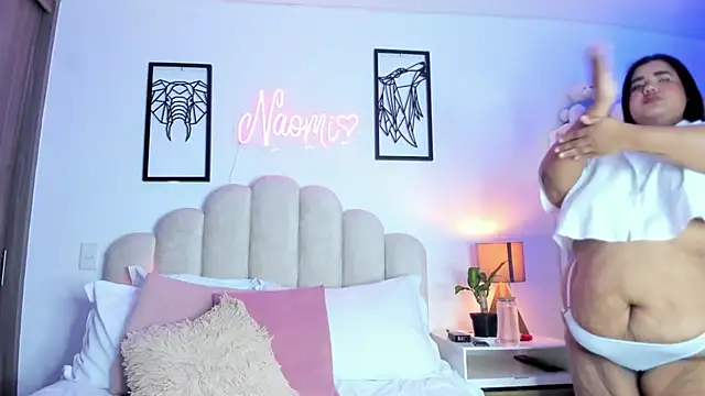 NaomiAsha online show from 6, 7, 2026