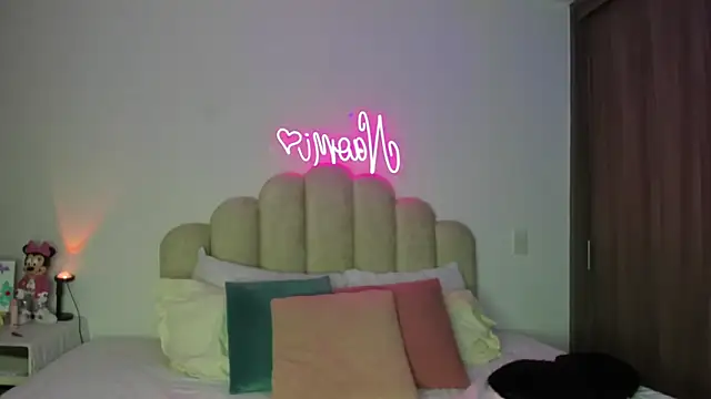 NaomiAsha online show from 20, 2, 2026