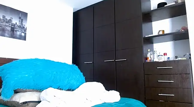 chicafitcaliente online show from 19, 2, 2025