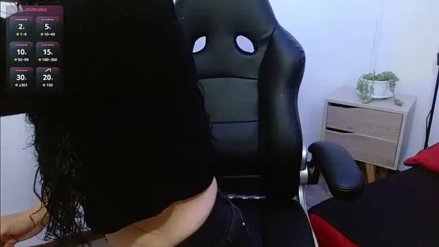 AlexandraJones  online show from 23, 9, 2025