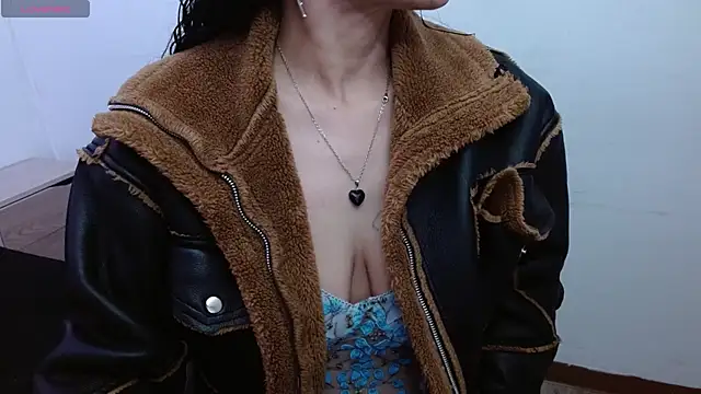 AlexandraJones  online show from 31, 10, 2025