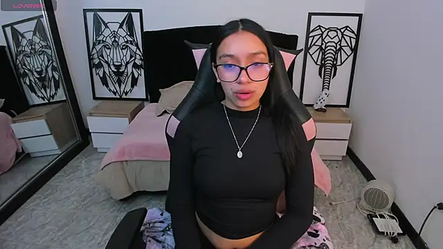 Stefanygp online show from 4, 12, 2025