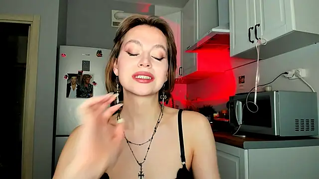 Niky  Jess online show from 11, 3, 2025