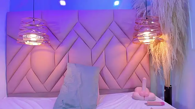 AngelaaCute  online show from 18, 3, 2025