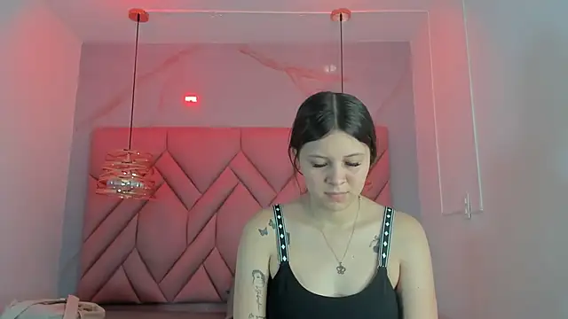 Snapshot of AngelaaCute_ chatting on 23, 5, 2026 AngelaaCute online show from 23, 5, 2026