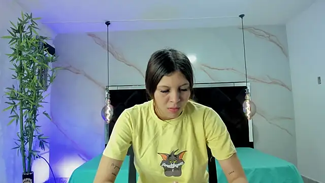 AngelaaCute  online show from 10, 9, 2025