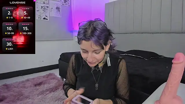 SukiFuyu  online show from 18, 2, 2025