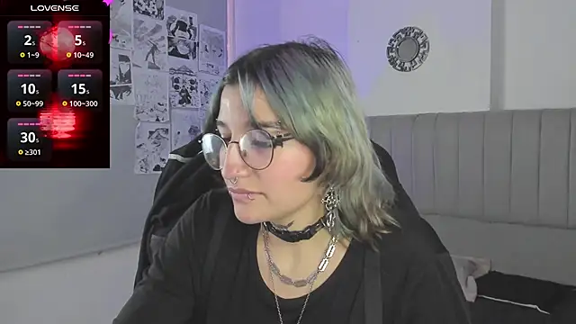 SukiFuyu  online show from 28, 2, 2025