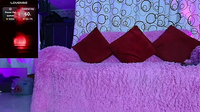 SukiFuyu  online show from 9, 9, 2025