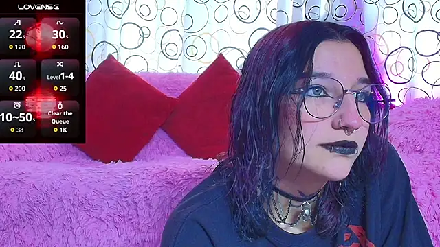 SukiFuyu  online show from 18, 12, 2025