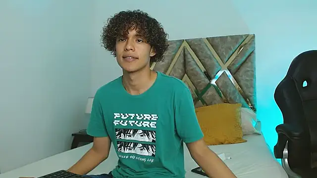 nickolas moon online show from 8, 1, 2025