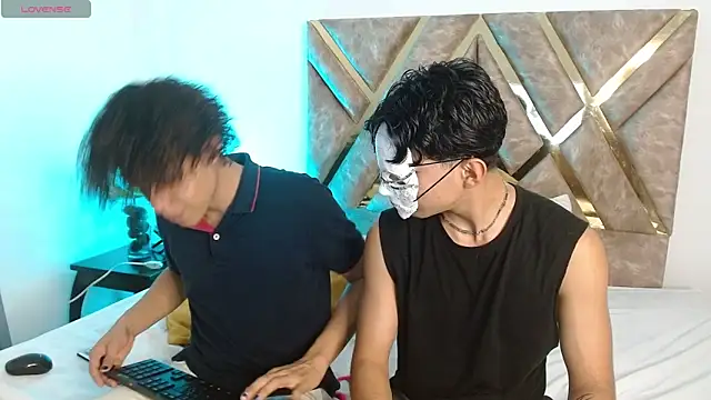 nickolas moon online show from 8, 3, 2025