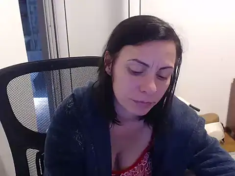 SweetAdela92 online show from 4, 6, 2026