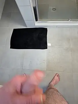 kisbiro77777 online show from 22, 4, 2026