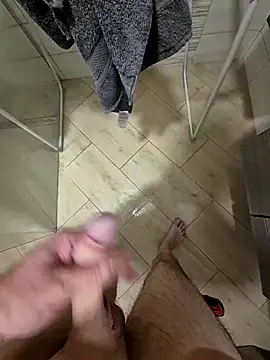 kisbiro77777 online show from 28, 9, 2025