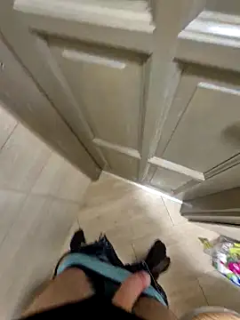 kisbiro77777 online show from 6, 4, 2026