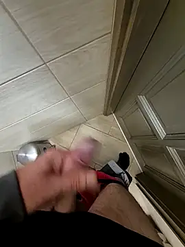 kisbiro77777 online show from 28, 9, 2025