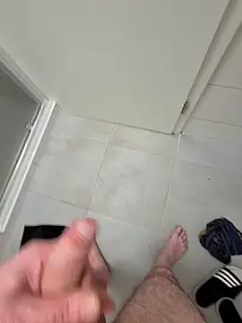 kisbiro77777 online show from 3, 3, 2026