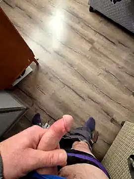 kisbiro77777 online show from 19, 11, 2025