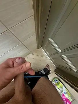 kisbiro77777 online show from 14, 9, 2025