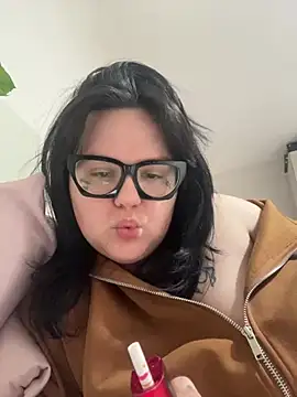 Snapshot of SharonSharpblade chatting on 22, 1, 2025 SharonSharpblade online show from 22, 1, 2025