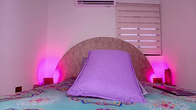 anisha x online show from 23, 11, 2025