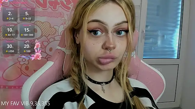 shy melony online show from 13, 4, 2026