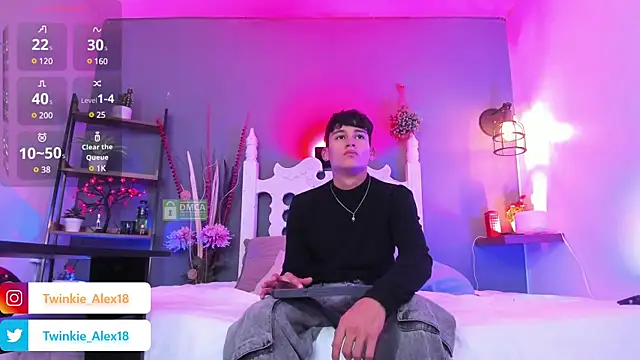 Twinkie-Alex18 online show from 3, 3, 2025