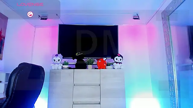 Snapshot of Palmer-Foster chatting on 24, 11, 2025 Palmer-Foster online show from 24, 11, 2025