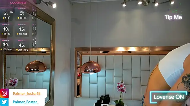 Snapshot of Palmer-Foster chatting on 13, 3, 2025 Palmer-Foster online show from 13, 3, 2025