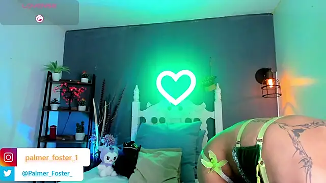 Snapshot of Palmer-Foster chatting on 29, 9, 2025 Palmer-Foster online show from 29, 9, 2025