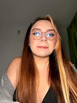 NatyOlson online show from 8, 10, 2025