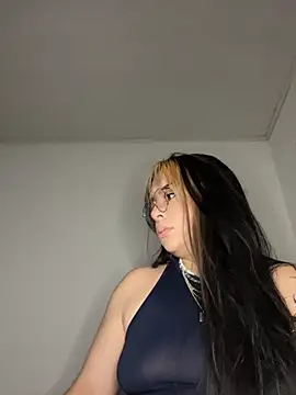 NatyOlson online show from 4, 4, 2026