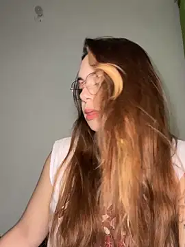 NatyOlson online show from 5, 10, 2025