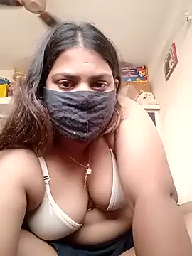 Snapshot of Hotmilfxox chatting on 18, 12, 2024 Hotmilfxox online show from 18, 12, 2024