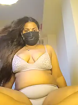 Snapshot of Hotmilfxox chatting on 1, 3, 2025 Hotmilfxox online show from 1, 3, 2025