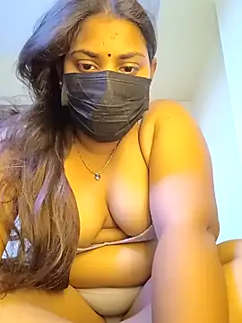 Snapshot of Hotmilfxox chatting on 1, 3, 2025 Hotmilfxox online show from 1, 3, 2025