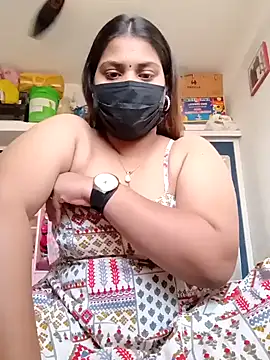 Snapshot of Hotmilfxox chatting on 7, 1, 2025 Hotmilfxox online show from 7, 1, 2025