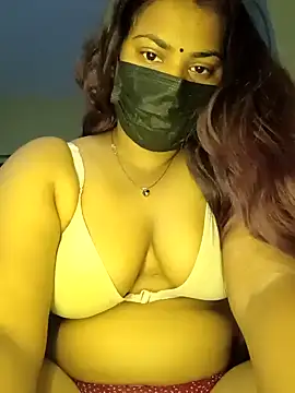 Snapshot of Hotmilfxox chatting on 6, 3, 2025 Hotmilfxox online show from 6, 3, 2025