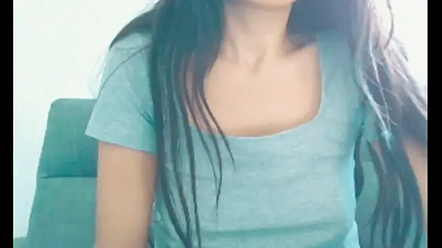 Snapshot of melaniy chatting on 7, 10, 2025 melaniy online show from 7, 10, 2025