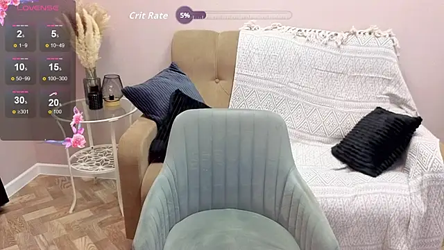 Snapshot of candy_queeen chatting on 9, 10, 2025 candy queeen online show from 9, 10, 2025