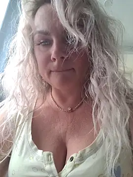 candy queeen online show from 30, 5, 2026