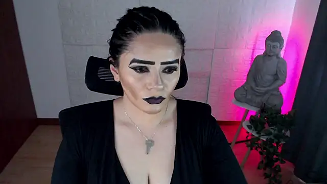 GODDESS EVANS online show from 10, 9, 2025