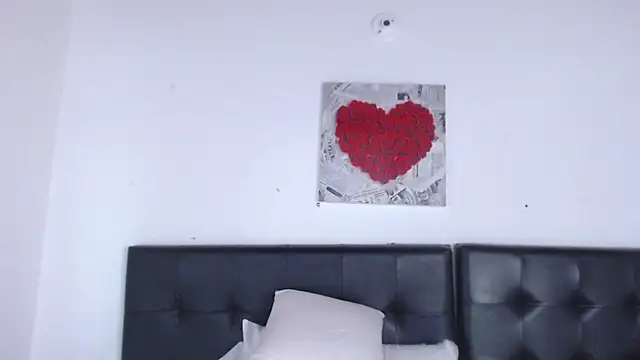 Amara Red online show from 29, 10, 2025